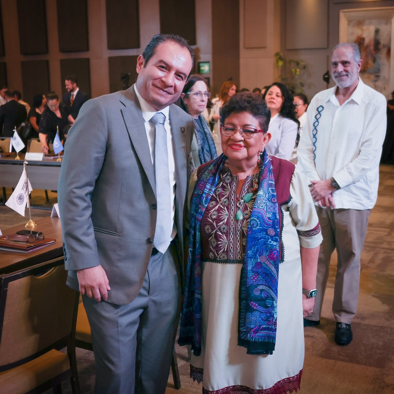 Israel Vega Rodríguez, vicefiscal de Inteligencia e Investigación Criminal de la FGE Michoacán, en evento oficial de la LIV Asamblea Nacional de Procuración de Justicia en Bahía de Banderas, Nayarit