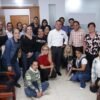 Carlos Torres Piña hablando frente a un grupo diverso de activistas animalistas y representantes de refugios durante reunión en Morelia, Michoacán