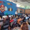 Gerardo Herrera Pérez, Fiscal Especializado de la FGE, participando en un encuentro con personal y usuarias de un centro de atención a adicciones en Zacapu.