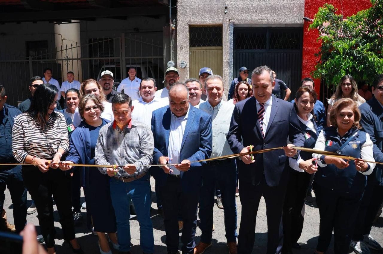 Inauguración oficial de la nueva Agencia del Ministerio Público de la FGE en Jacona, Michoacán, con autoridades locales y fiscales presentes