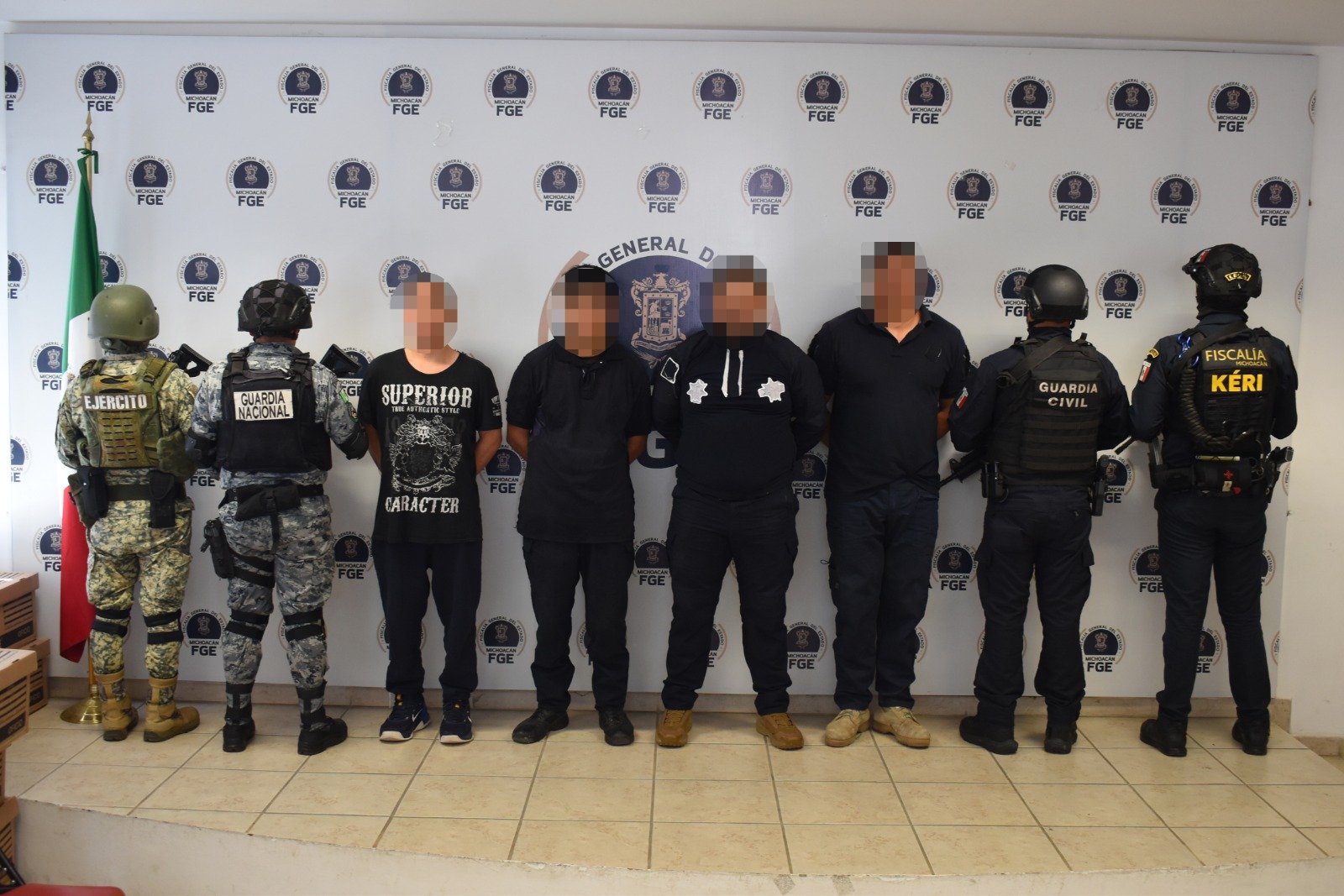 Logos institucionales de la FGE, Guardia Civil, DEFENSA y Guardia Nacional sobre fondo azul oscuro, con texto: 'Detenciones por desaparición en José Sixto Verduzco'