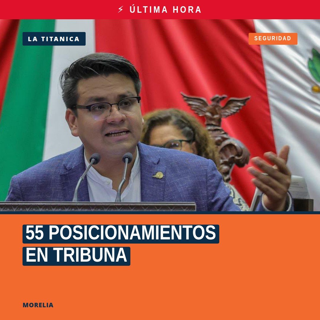 Fotografía del diputado Antonio Carreño Sosa hablando en tribuna del Congreso del Estado en Morelia, con fondo de bandera