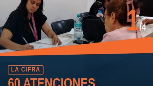 Personal de la Fiscalía General del Estado tomando muestras de ADN y brindando atenciones integrales apatzingán en el Centro