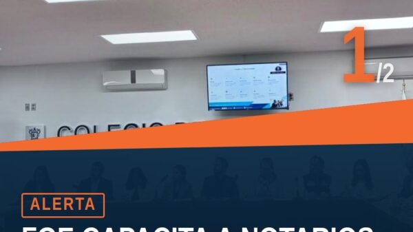 Grupo de notarios en sesión de capacitación sobre prevención de extorsión morelia, con representantes de la FGE y la SSP en