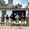 Fiscalía General del Estado de Michoacán ejecutando cateo en domicilio de colonia Primo Tapia Oriente, Morelia, con presencia de elementos y material asegurado