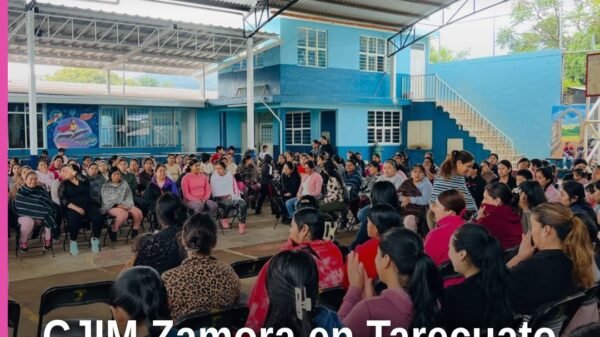CJIM Zamora charla en la Escuela Primaria Bilingüe 'Cuauhtémoc' de Tarecuato, Tangamandapio, con madres de familia y docentes