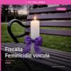 Ilustración simbólica de balanza de justicia y escudo con leyenda 'Fiscalía Especializada en Feminicidio', fondo en tonos