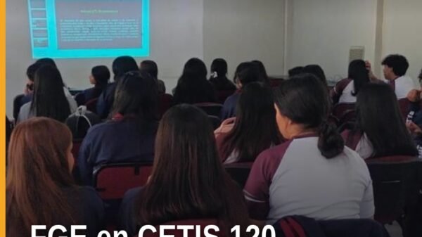 Fiscalía General Michoacán realizando actividad interactiva sobre bullying y ciberbullying con estudiantes del CETIS 120 de