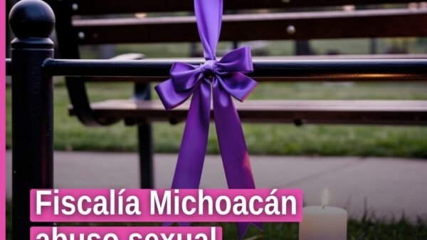 Fiscalía Michoacán abuso sexual: representación simbólica de justicia en Zitácuaro, Michoacán, con logotipo institucional y