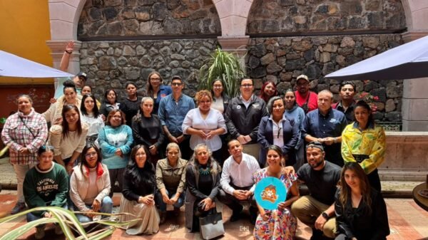 Fiscalía michoacán ambiente: titular Elisa Arizema Reyes Saavedra hablando en evento del Colectivo Estatal Animalista en