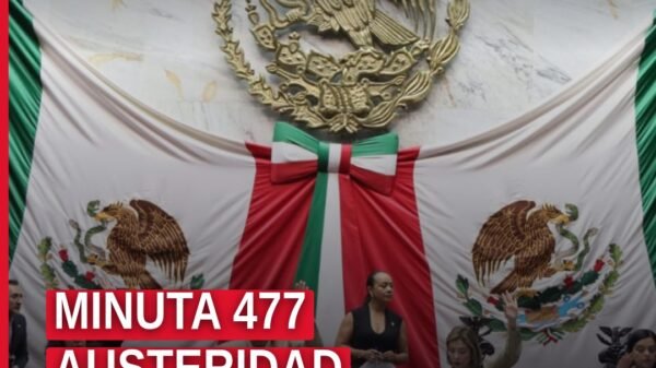 Fachada del Congreso del Estado de Michoacán en Morelia con bandera estatal, simbolizando la emisión de la Minuta 477