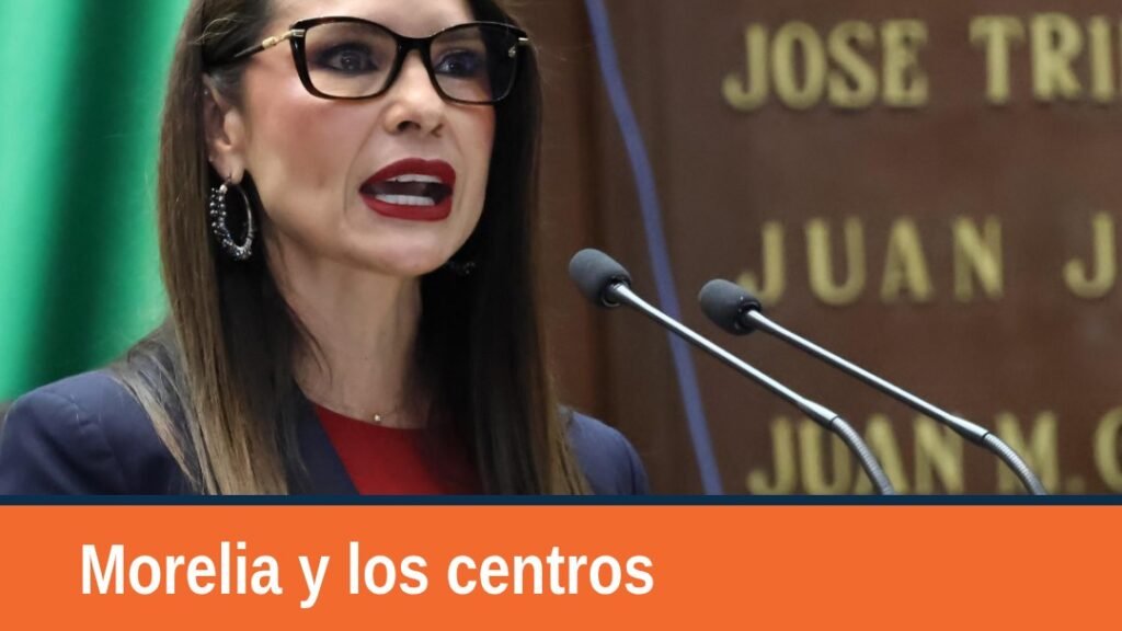 Fotografía institucional de la diputada Nalleli Pedraza Huerta y José Sinuhe Ayala López ante el Congreso del Estado en