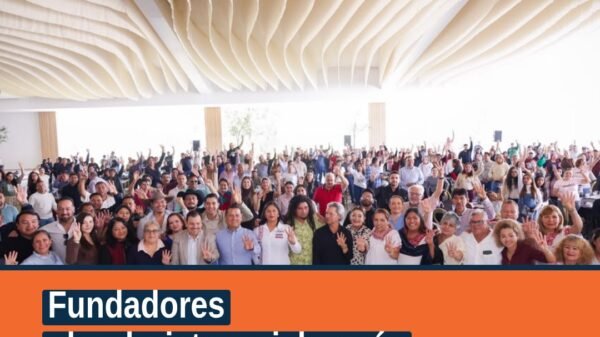Grupo de fundadores obradoristas michoacán reunidos en Morelia con Carlos Torres Piña y la senadora Reyna Celeste Ascencio