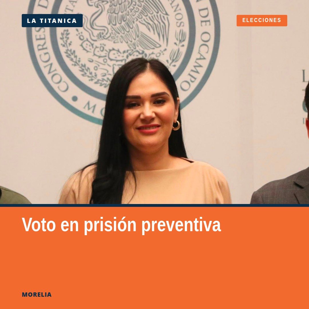 Fotografía de Diana Espinoza en sesión legislativa en Morelia, con cartel que menciona voto de personas en prisión