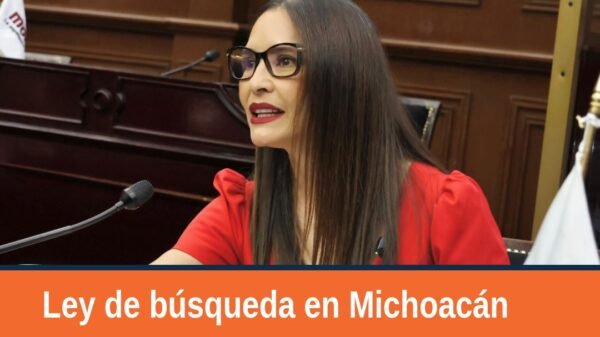 Fotografía institucional en Morelia de la diputada Nalleli Pedraza durante sesión legislativa sobre la ley de búsqueda de