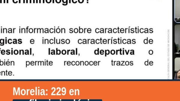 Grupo de 229 servidoras y servidores públicos de la Fiscalía General del Estado de Michoacán en sesión de capacitación sobre