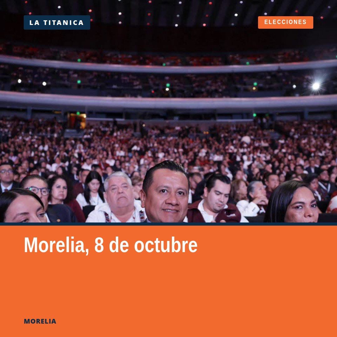 Carlos Torres Piña hablando en un acto público en Morelia, Michoacán, durante la conmemoración de 15 años de Morena