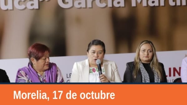 Diputada Belinda Iturbide Díaz y miembros del Colectivo Leonas de la Corregidora en el Recinto Legislativo de Morelia