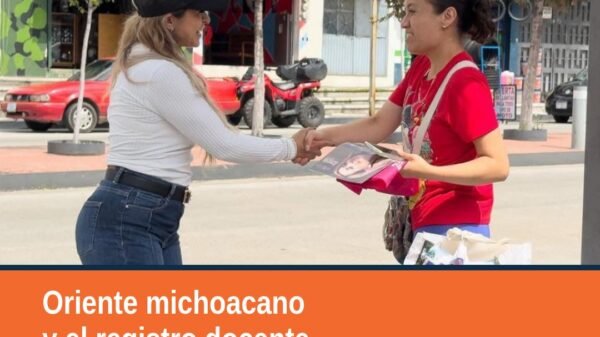 Grecia Aguilar Mercado entrega su Segundo Informe Legislativo en un espacio público de Zitácuaro, Michoacán, con énfasis en