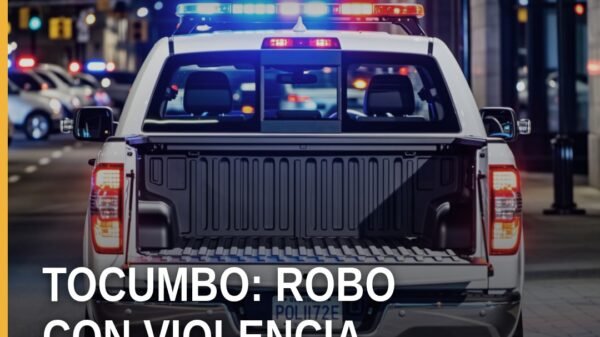 Ilustración simbólica de una motocicleta Italika en una calle residencial de Santa Clara de Valladares, Tocumbo, relacionada